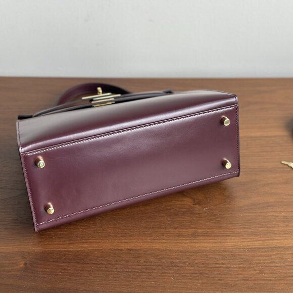 LUXE LEATHER! Burgundy Kelly Style Top Handle Bag - Shoulder & Crossbody Strap! - Picture 3 of 10